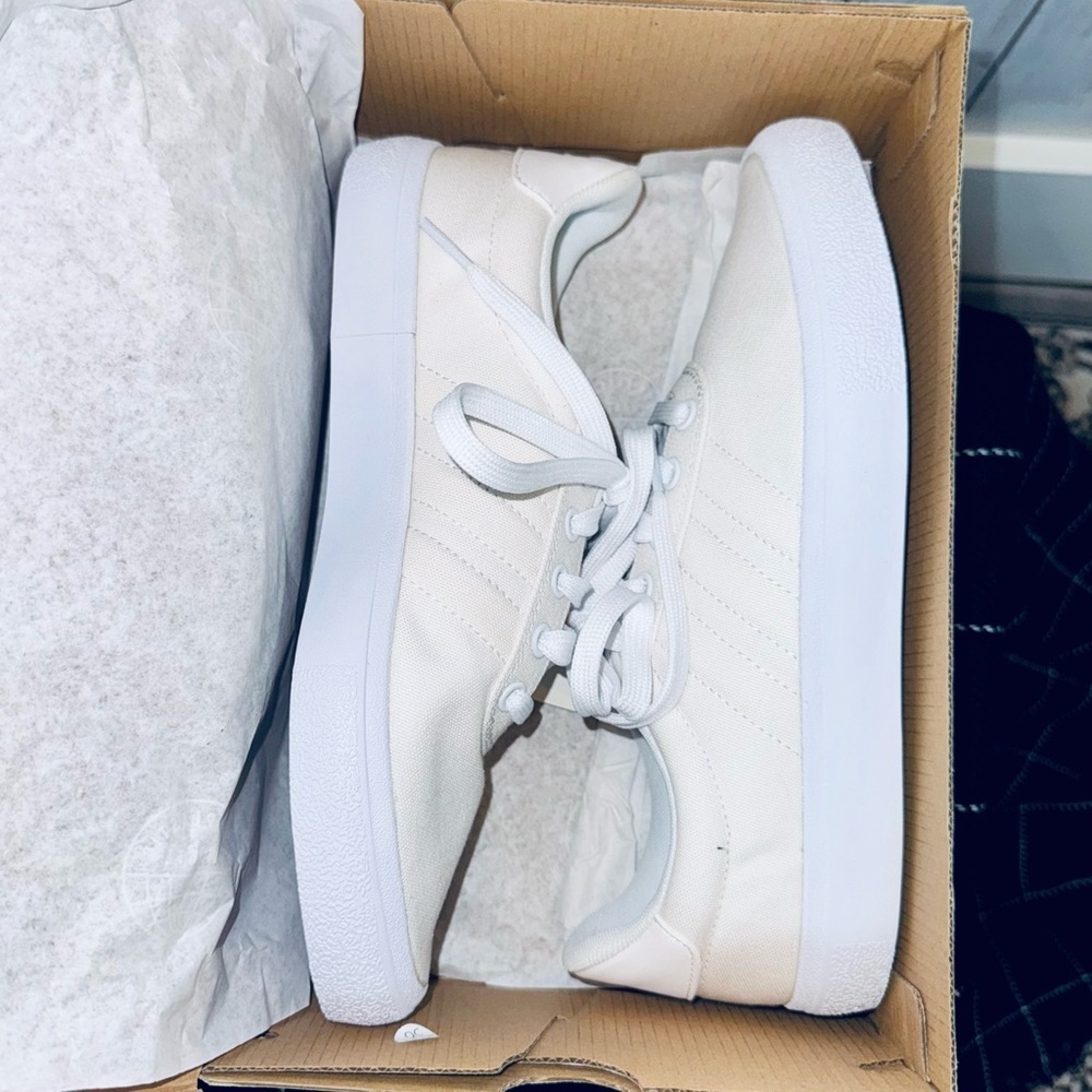 Adidas | Classic White Lace-Up Sneakers - Picture 10 of 10